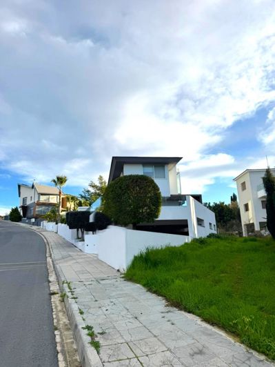 Image No.3-5 Bed Villa for sale