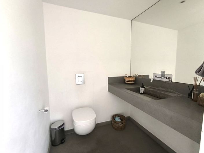 Image No.9-5 Bed Villa for sale