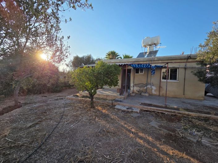 Image No.2-2 Bed Land for sale