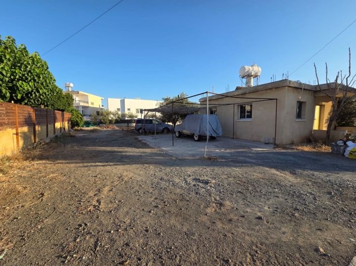 Image No.3-2 Bed Land for sale