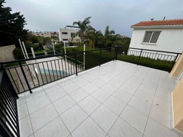 Detached Villa For Sale  in  Peyia - Sea Caves