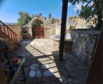 Traditional House For Sale  in  Filousa Kelokedaron