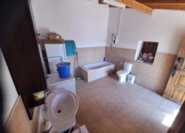 Traditional House For Sale  in  Filousa Kelokedaron