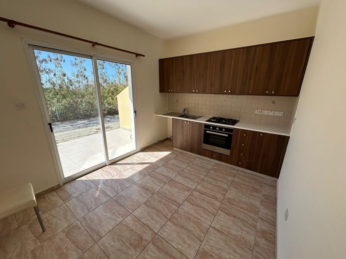 Image No.6-2 Bed Townhouse for sale