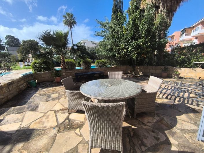 Image No.12-2 Bed Apartment for sale