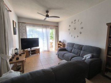 Ground Floor Apartment For Sale  in  Kato Paphos - Universal