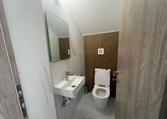 Image No.7-5 Bed Villa for sale