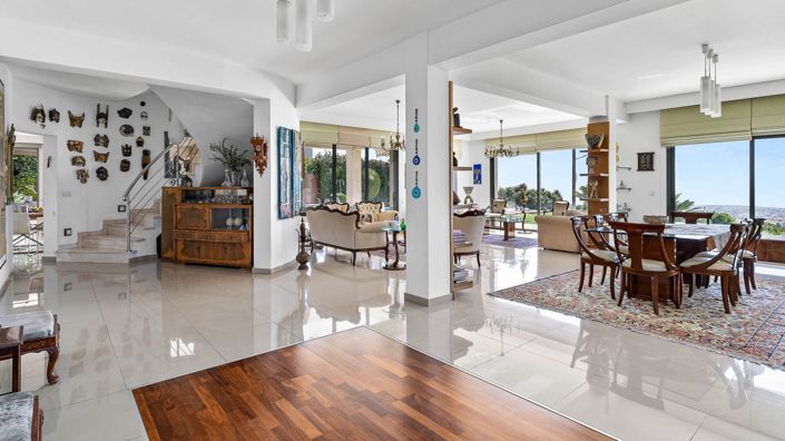 Image No.5-6 Bed Villa for sale