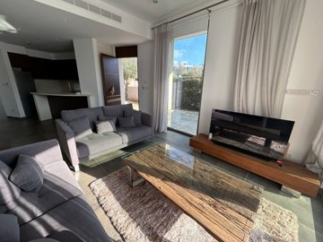 Detached Villa For Sale  in  Chlorakas