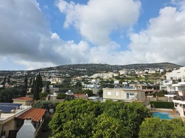 Town House For Sale  in  Peyia