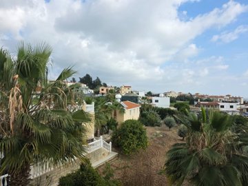 Town House For Sale  in  Peyia
