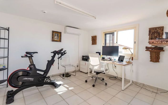 Image No.11-3 Bed Villa for sale