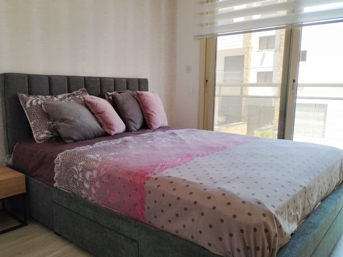 Image No.13-18 Bed Property for sale