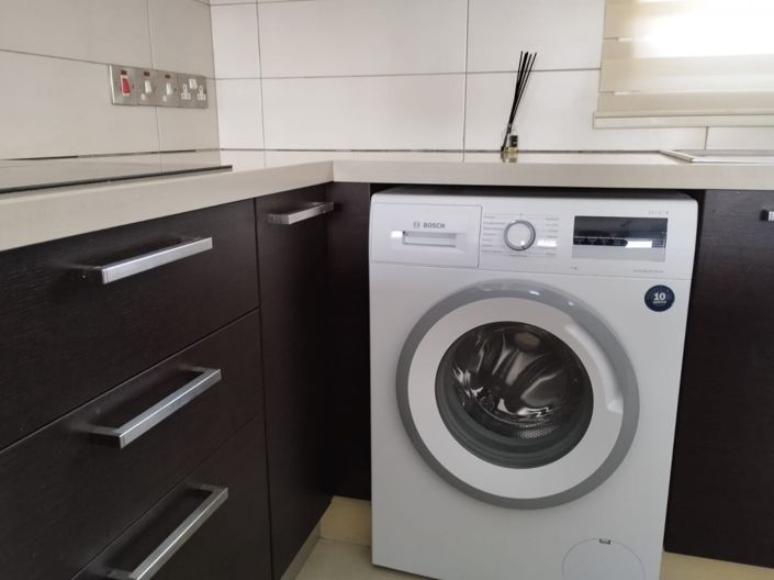 Image No.7-18 Bed Property for sale