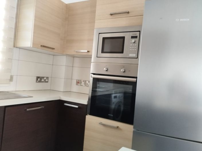 Image No.8-18 Bed Property for sale