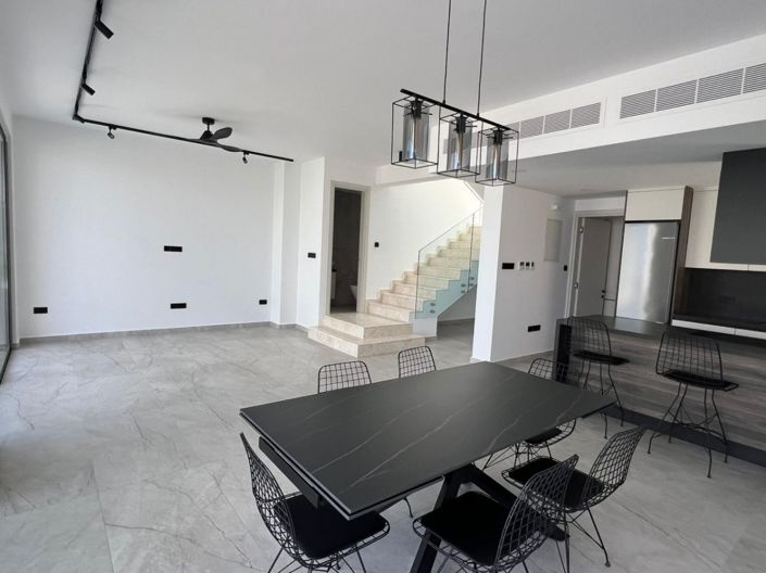 Image No.4-3 Bed Villa for sale