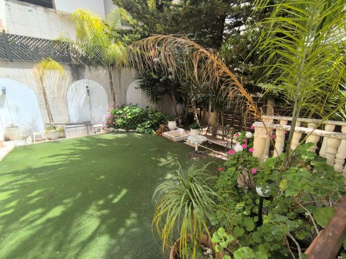 Image No.18-5 Bed Villa for sale