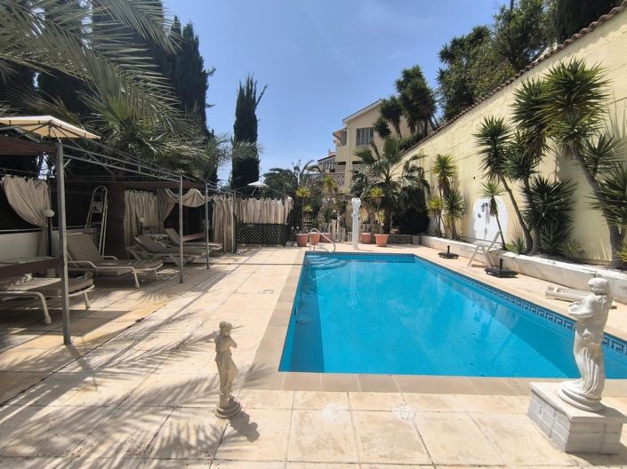 Image No.2-5 Bed Villa for sale