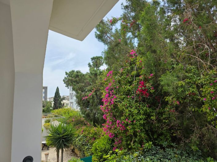 Image No.20-2 Bed Apartment for sale
