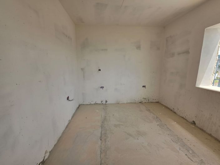 Image No.14-3 Bed Townhouse for sale