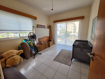 Semi Detached Villa For Sale  in  Paphos Town