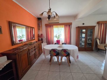 Semi Detached Villa For Sale  in  Paphos Town
