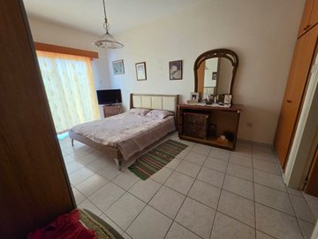 Semi Detached Villa For Sale  in  Paphos Town