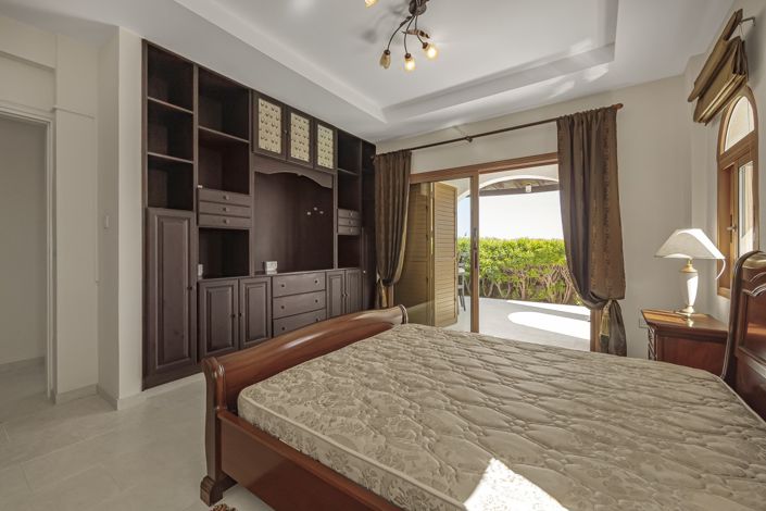 Image No.10-3 Bed Villa for sale