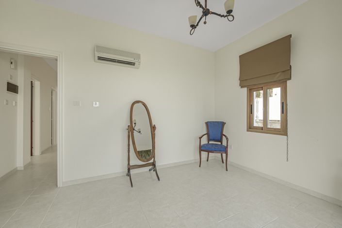 Image No.11-3 Bed Villa for sale