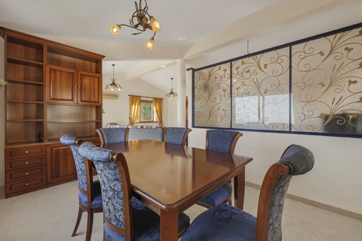 Image No.18-3 Bed Villa for sale