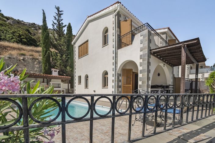 Image No.2-3 Bed Villa for sale