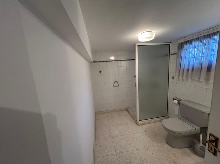 Image No.25-5 Bed Villa for sale