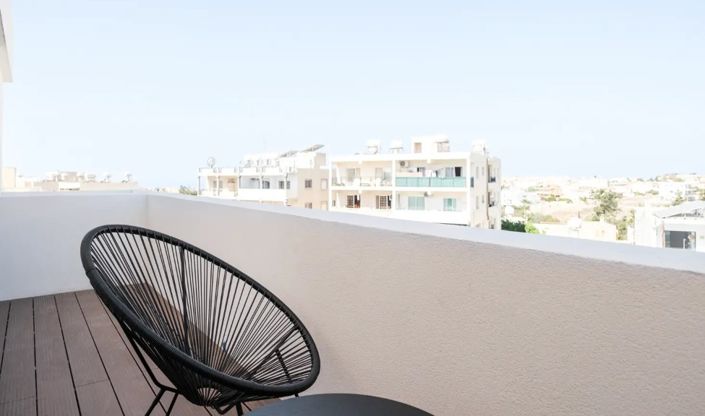 Image No.12-2 Bed Apartment for sale