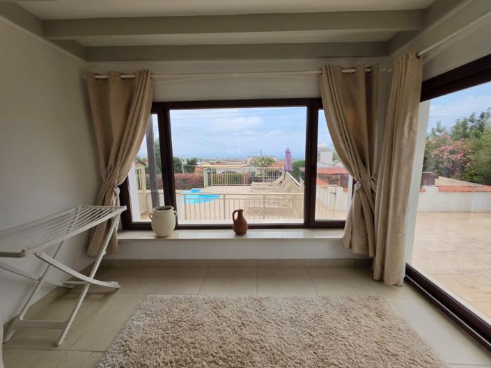 Image No.23-4 Bed Bungalow for sale