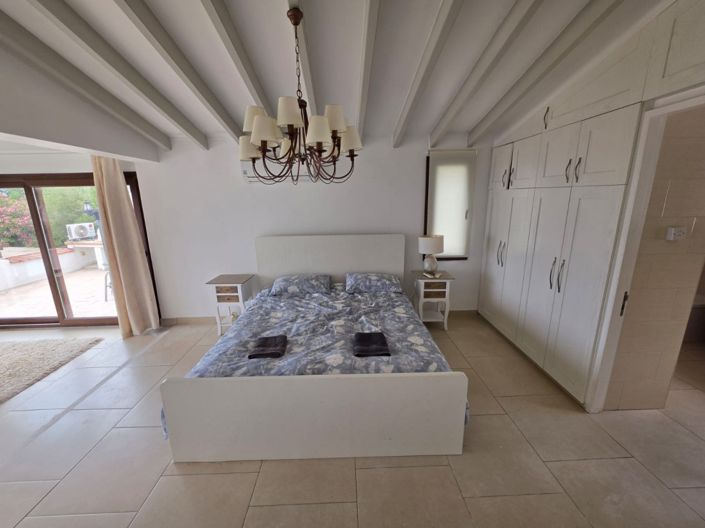 Image No.24-4 Bed Bungalow for sale