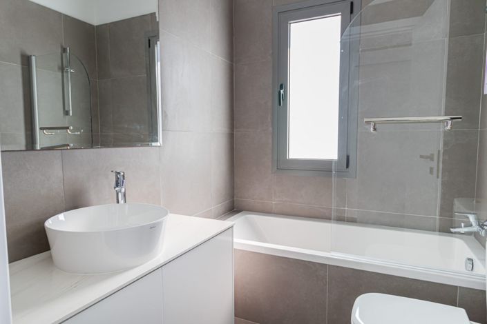 Image No.17-2 Bed Apartment for sale
