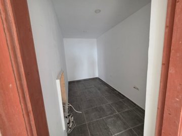 Ground Floor Apartment For Sale  in  Peyia