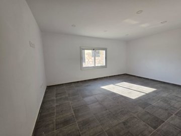 Ground Floor Apartment For Sale  in  Peyia