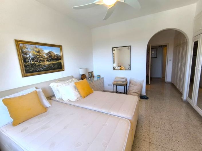 Image No.20-3 Bed Villa for sale