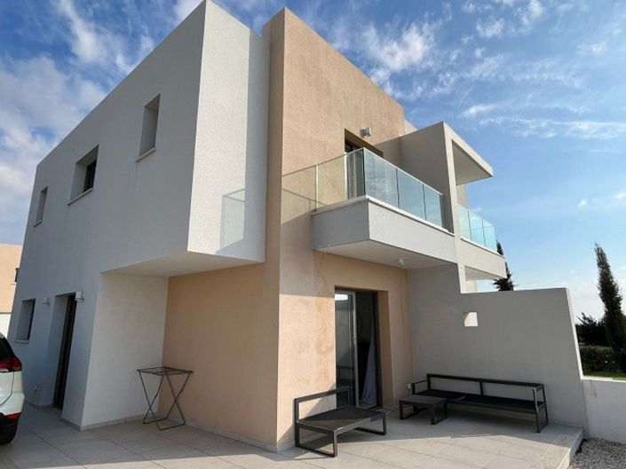 Image No.10-3 Bed Villa for sale