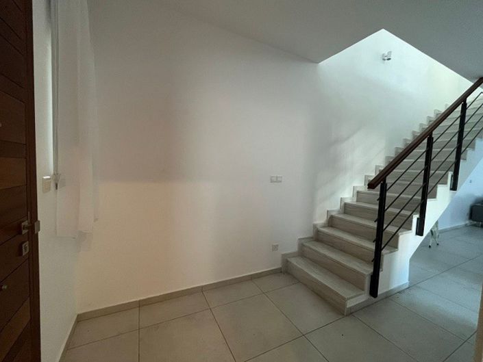 Image No.18-3 Bed Villa for sale