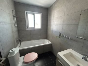 Apartment For Sale  in  Geroskipou
