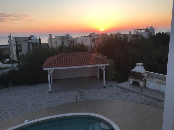 Image No.3-3 Bed Villa for sale