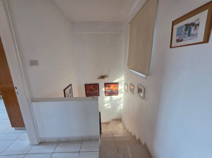 Image No.20-3 Bed Villa for sale