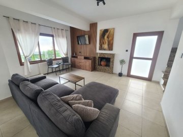 Detached Villa For Sale  in  Tsada