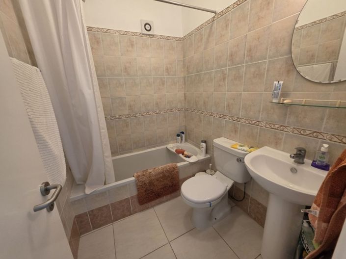 Image No.12-2 Bed Apartment for sale