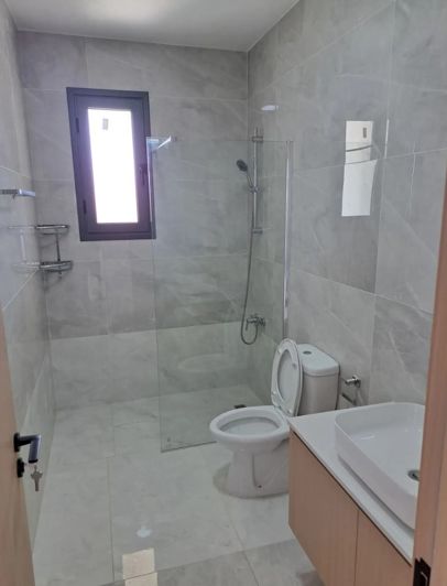 Image No.12-10 Bed Property for sale
