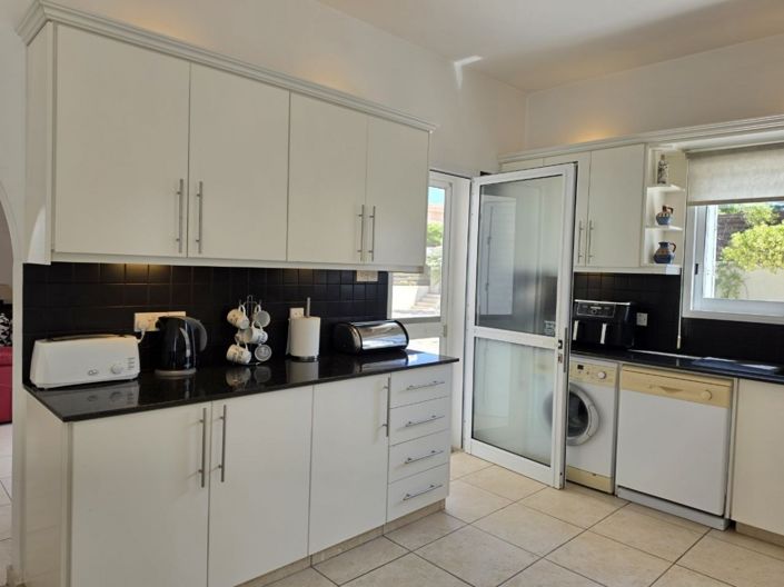 Image No.8-4 Bed Villa for sale