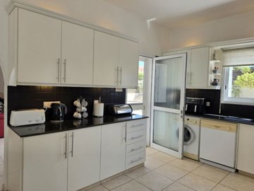 Detached Villa For Sale  in  Peyia - Sea Caves