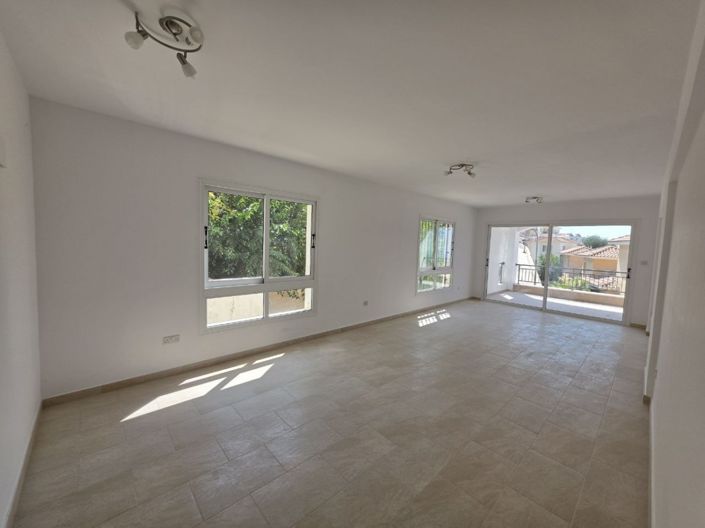 Image No.2-Appartement de 2 chambres à vendre à Paphos